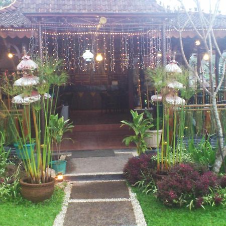 Sitamiang Resort Hotel Bogor Buitenkant foto